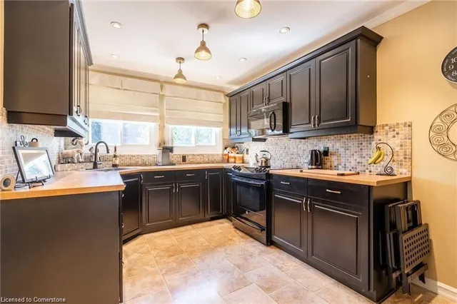 Additional image 16 of 89 Larraine Ave