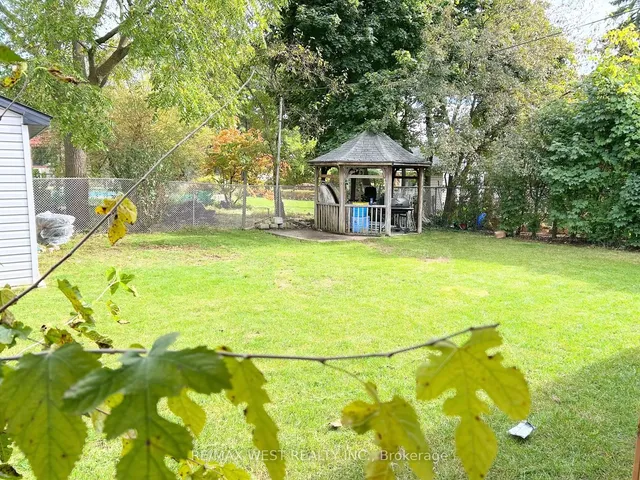 Additional image 40 of 105 Kings Forest Dr