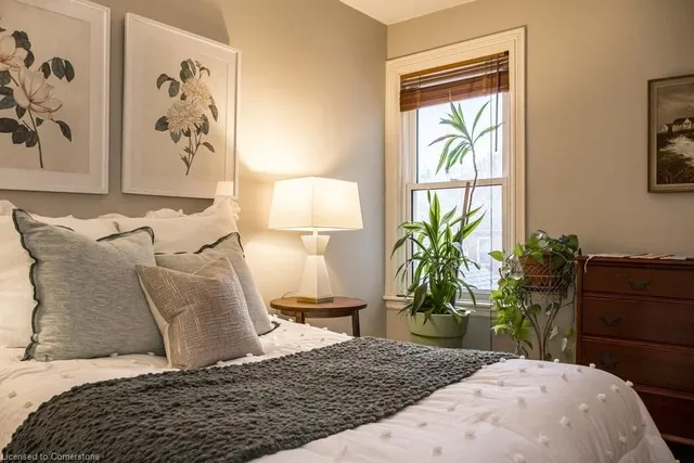 Additional image 22 of 48 Macaulay St