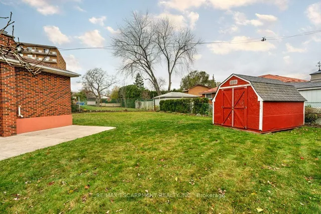 Additional image 31 of 146 West 3rd St