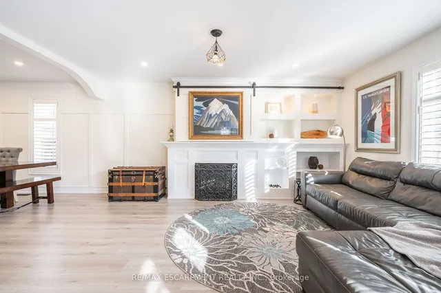 Additional image 8 of 71 Joshua Ave