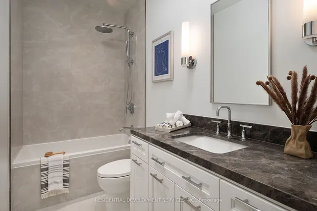 Additional image 18 of 1 Strathgowan Ave Unit 104