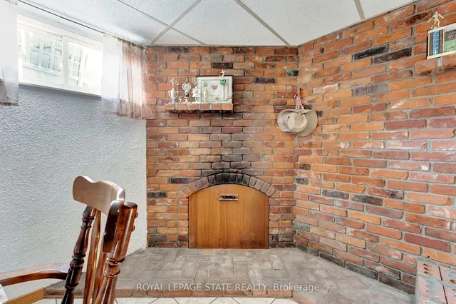 Additional image 24 of 65 1/2 Eastbury Dr