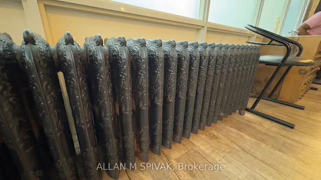 Additional image 22 of 1505 Dupont St