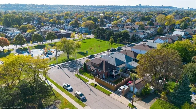 Additional image 2 of 55 Allan Ave