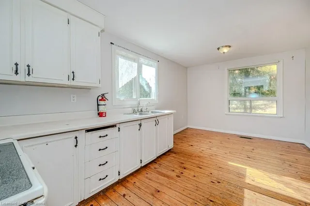 Additional image 31 of 682 Westover Rd