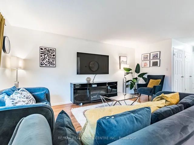 Additional image 18 of 1 Royalwood Cres Unit 58