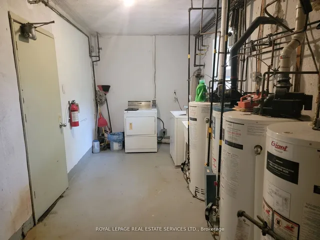 Additional image 10 of 135 Lake Shore Dr