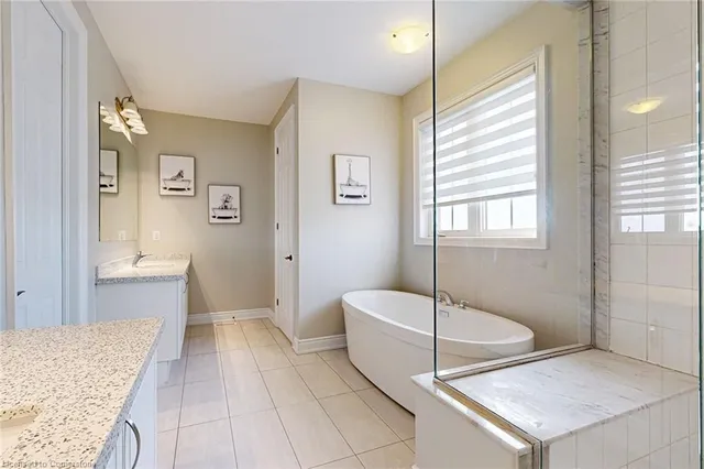 Additional image 26 of 4 Brigham Ave