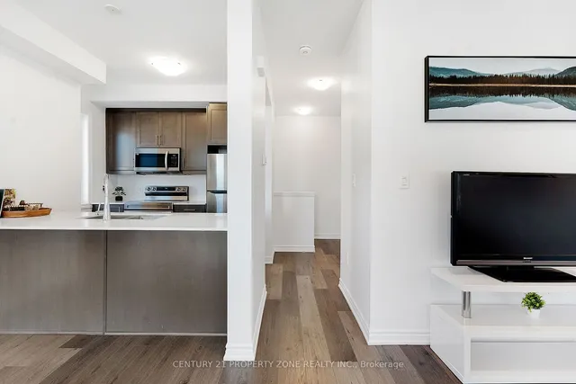 Additional image 18 of 61 Soho St Unit 102