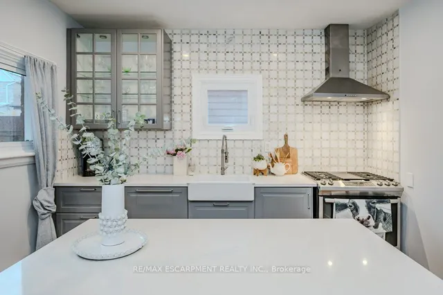 Additional image 20 of 63 Beechwood Ave