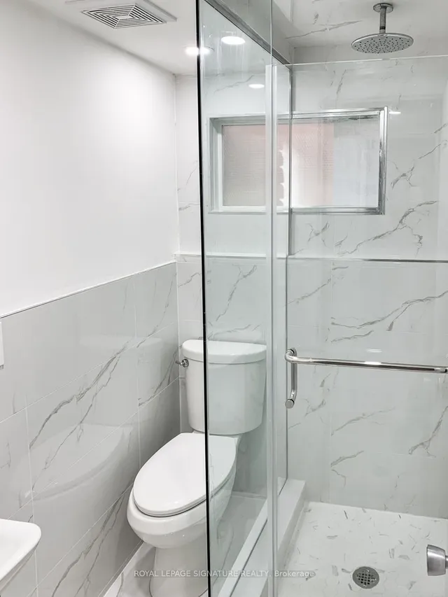 Additional image 35 of 96 Carnival Crt