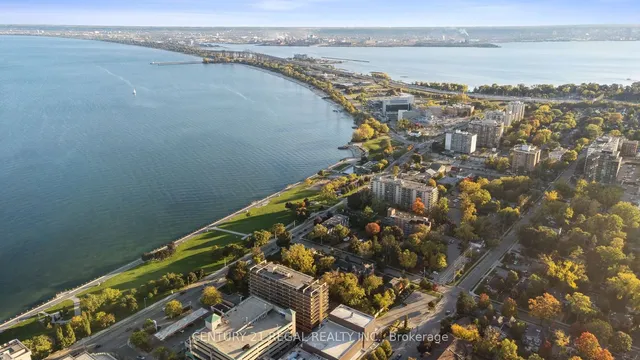 Additional image 16 of 2007 James St Unit 1106