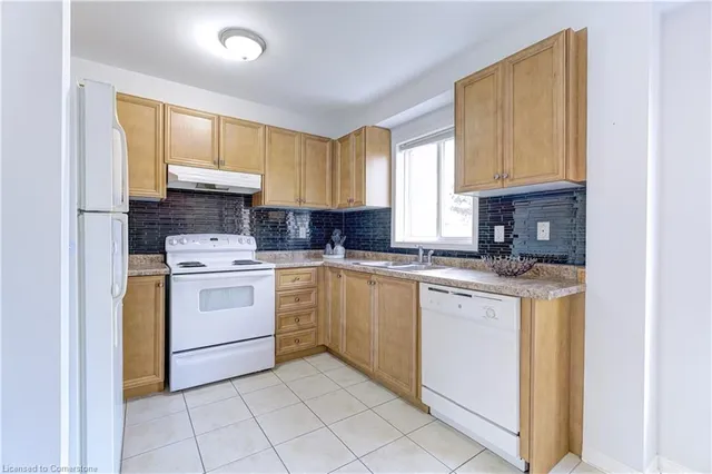 Additional image 12 of 151 Green Rd Unit 26