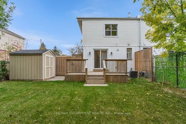 Additional image 22 of 34 SUMACH St