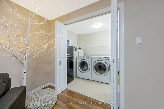 Additional image 35 of 1542 Gainer Cres