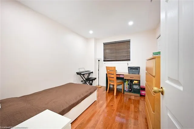 Additional image 32 of 805 Stone Church Rd