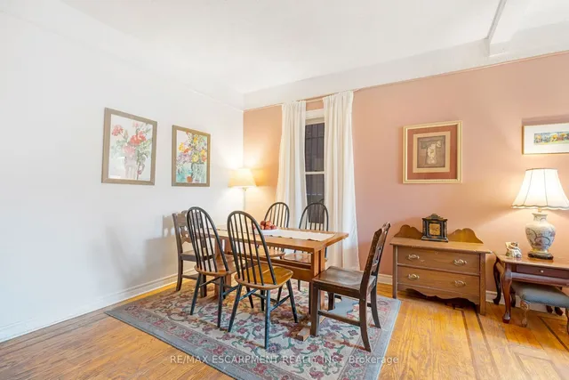 Additional image 6 of 528 Hughson St