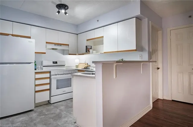 Additional image 9 of 1431 Walkers Line Unit 208