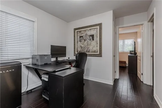 Additional image 27 of 5032 MERCER Common