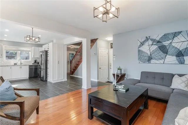 Additional image 9 of 3247 STEEPLECHASE Dr