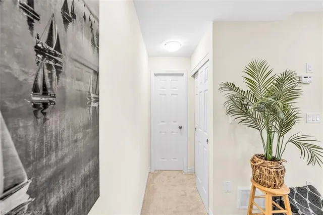 Additional image 5 of 383 Dundas St Unit 69