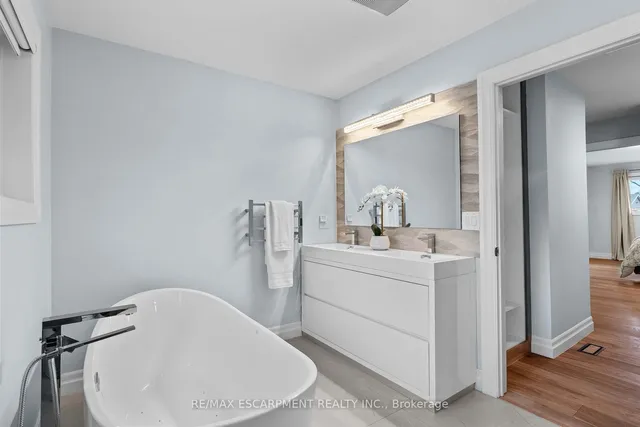 Additional image 15 of 4017 Grapehill Ave