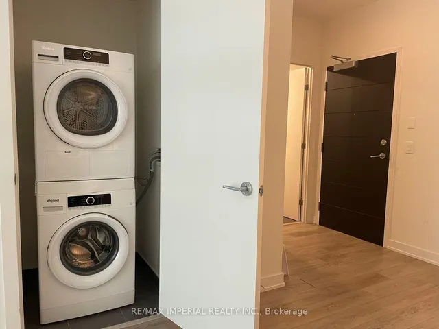 Additional image 14 of 212 King William St Unit 908