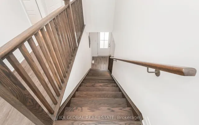 Additional image 16 of 1736 Thames Circ