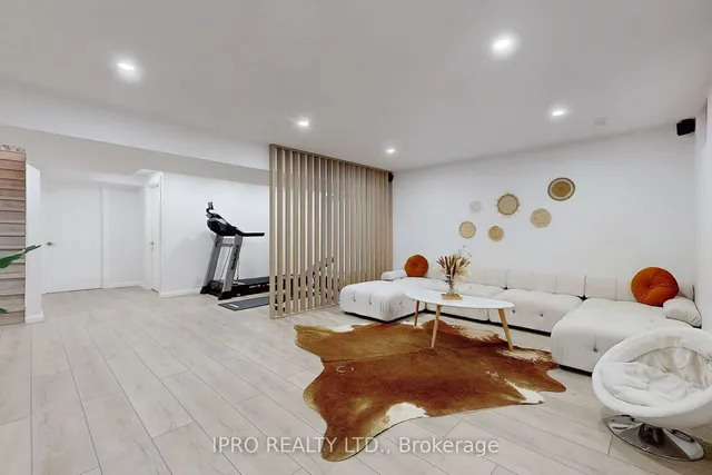 Additional image 30 of 35 Midhurst Hts Unit 30