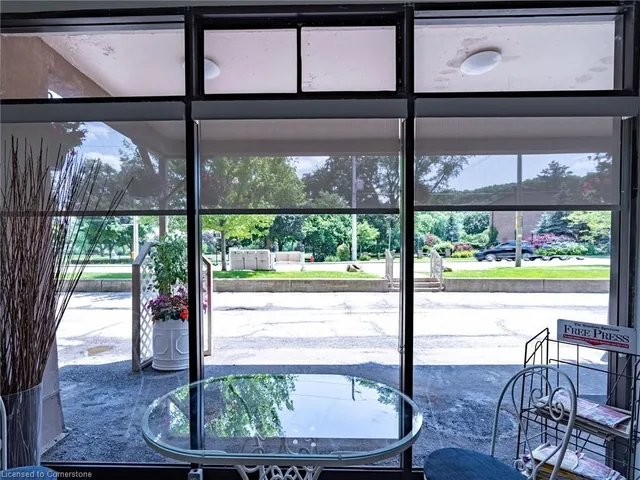 Additional image 5 of 1950 Main St Unit 701