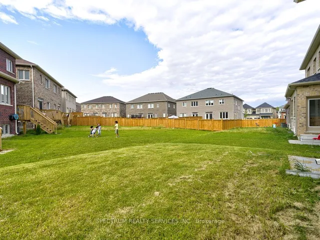 Additional image 36 of 41 Trailbank Gdns