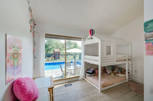 Additional image 26 of 380 Parkside Dr