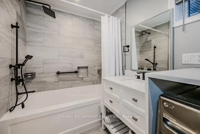 Additional image 30 of 131 Green Rd