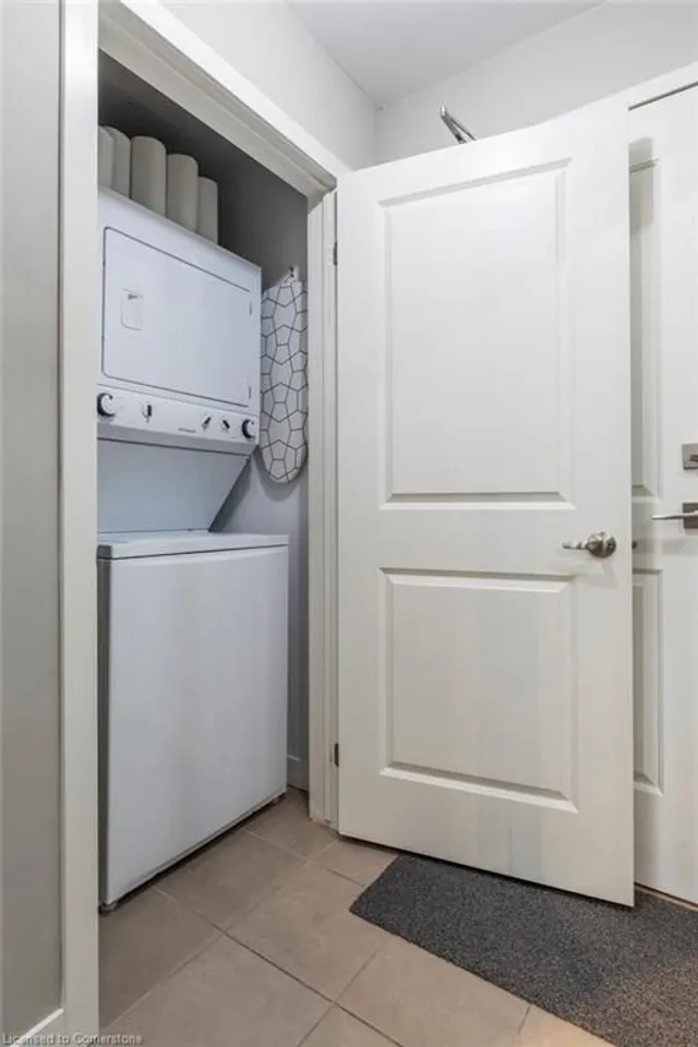 Additional image 33 of 85 Robinson Street St Unit 206