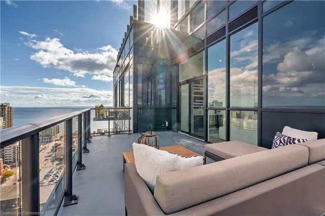 Additional image 5 of 2007 James St Unit 2201