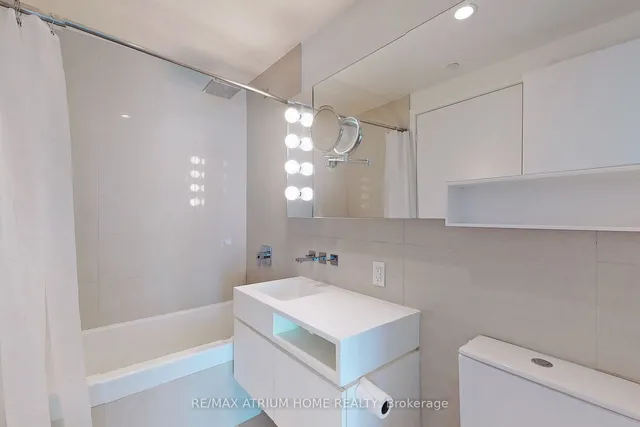 Additional image 23 of 45 Charles St Unit 1701