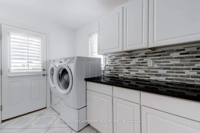 Additional image 29 of 35 Lido Dr