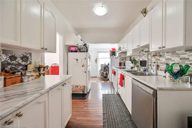 Additional image 10 of 17 Albemarle St