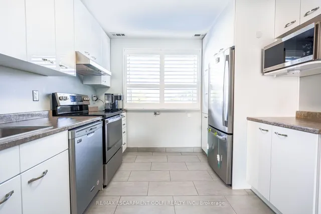 Additional image 16 of 202 LAVINA Cres Unit 10