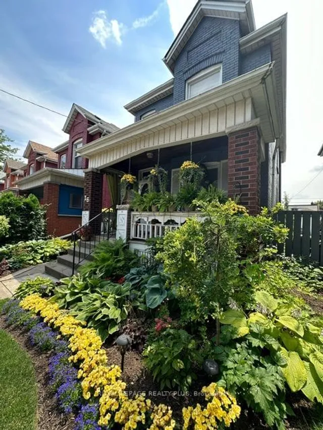 Additional image 37 of 16 Case St