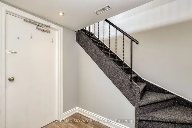 Additional image 25 of 279 ELMWOOD Cres