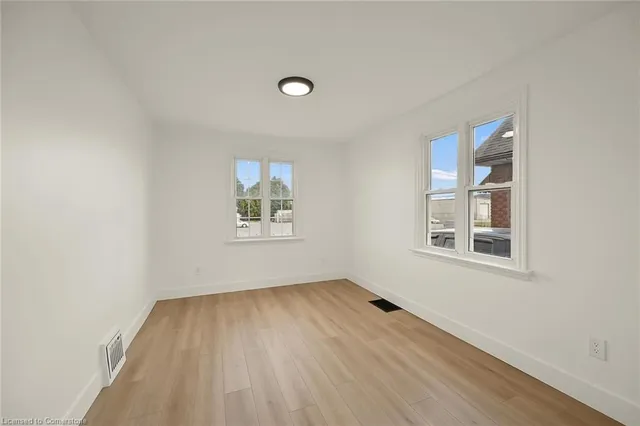 Additional image 15 of 546 Woodward Ave