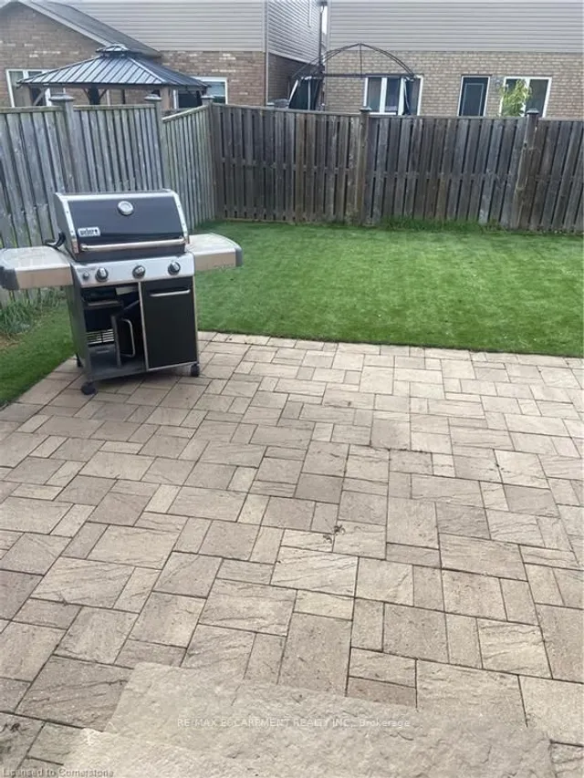 Additional image 35 of 44 PELECH Cres