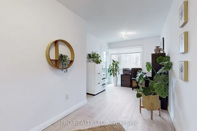 Additional image 18 of 35 Midhurst Hts Unit 30