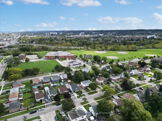 Additional image 37 of 36 Sumach St