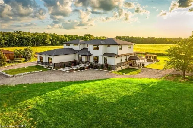 Additional image 34 of 37 Eleventh Rd