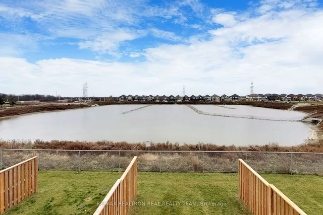 Additional image 36 of 28 Laguna Village Cres