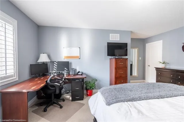 Additional image 16 of 135 Kinsman Dr