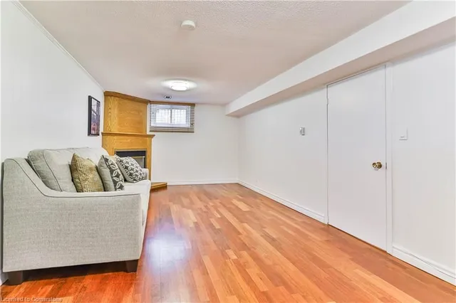 Additional image 17 of 16 Colmar Pl